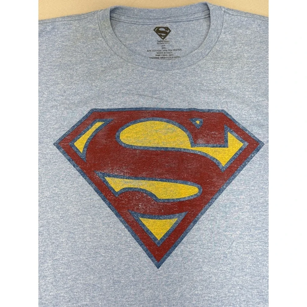 DC Comics Superman Shield Logo Graphic Tee XXL Heather Blue Cotton Short